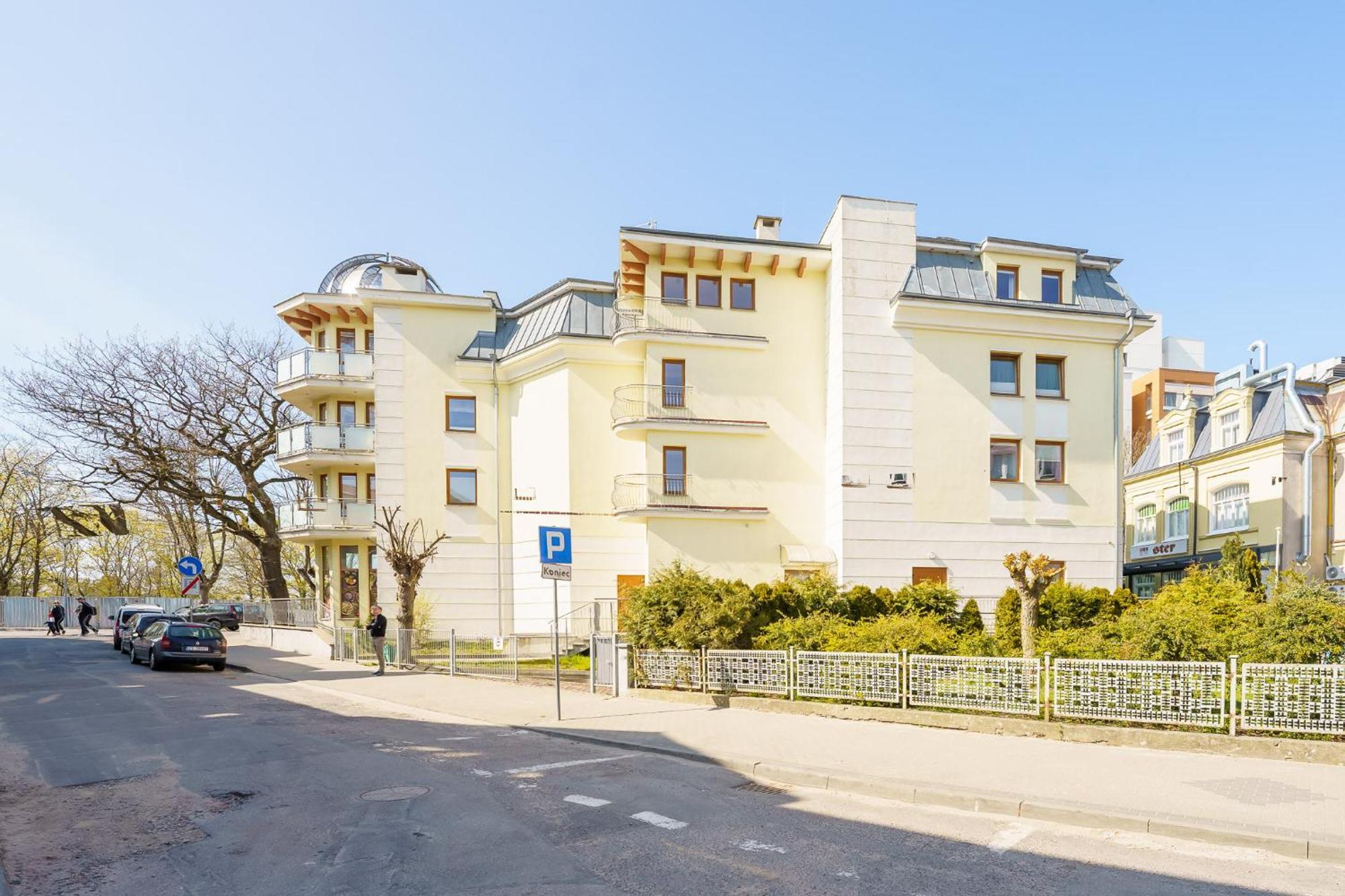 Apartment Seaside With Parking & Ac - 150 M To The By Renters Miedzyzdroje